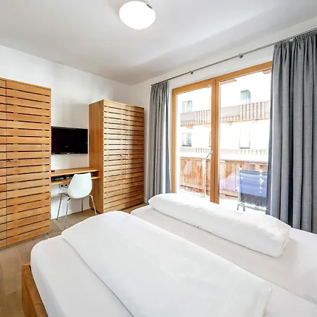 In Near Lift 겔로스